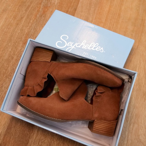 Seychelles Renowned Suede Flats, Cognac, 11 — NWT - Picture 12 of 13
